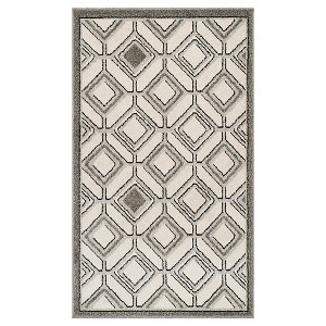 Ivory/Light Gray Geometric Loomed Accent Rug 3