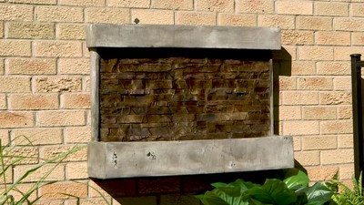Ancient Brown Polyresin Wall-Mounted Outdoor Fountain
