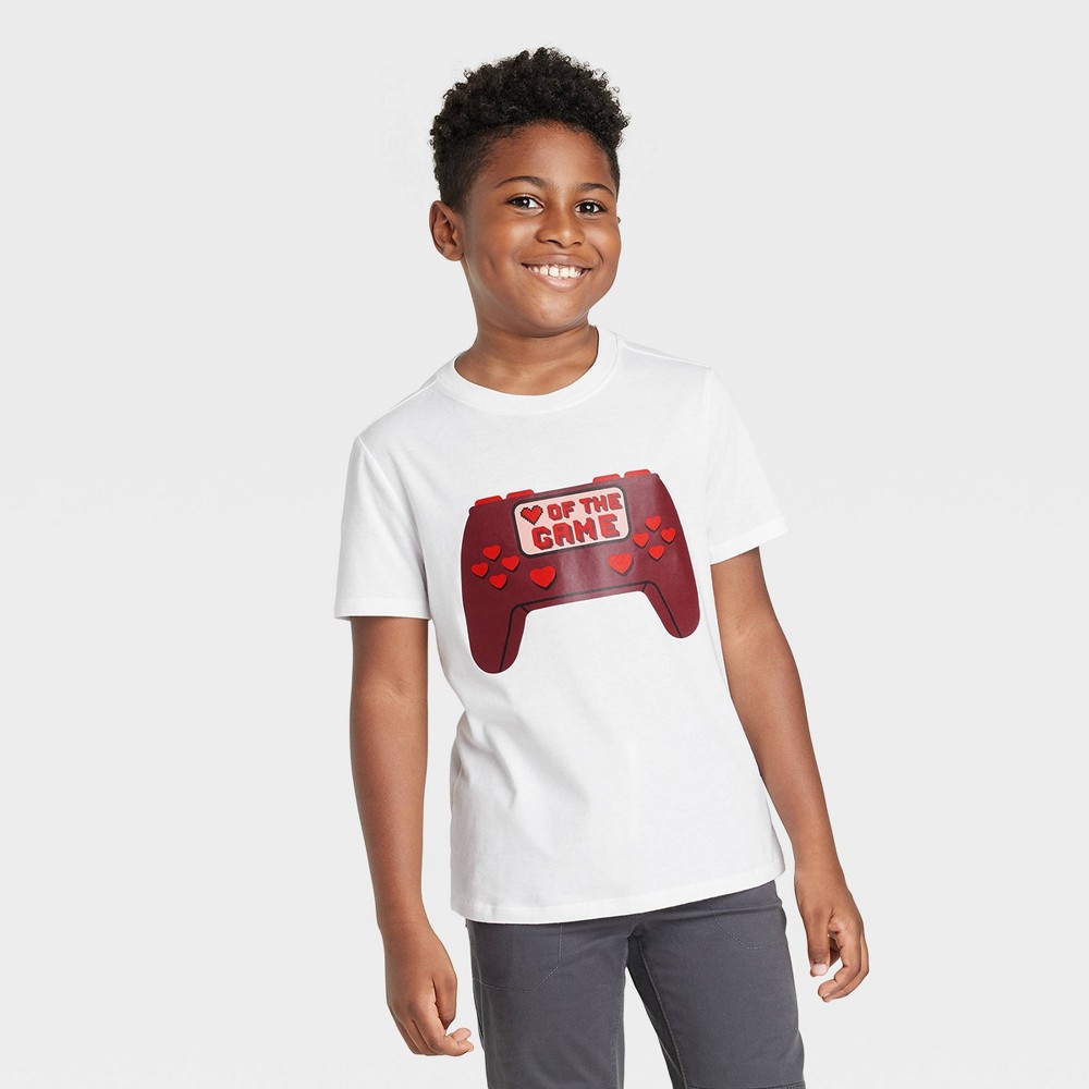 size 8/10 Boys' Valentine's Day Short Sleeve Graphic T-Shirt - Cat & Jack White M