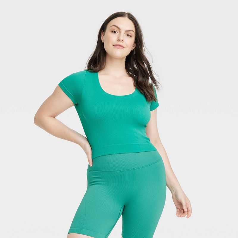 Women's Seamless Cropped Short Sleeve Top - All In Motion™, 4 of 10