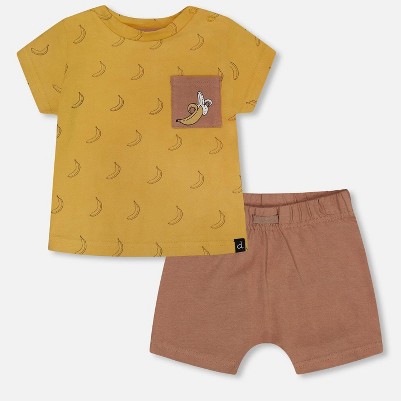brown, yellow, and bananas