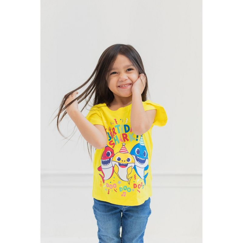 Pinkfong Baby Shark Daddy Mommy Graphic T-Shirt Yellow, 2 of 7
