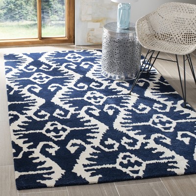 Wyndham Royal Blue and Ivory Wool Tufted Area Rug 4' x 6'