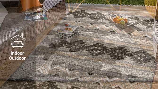 World Rug Gallery Contemporary Geometric Bohemian Indoor/Outdoor Area Rug, 2 of 13, play video