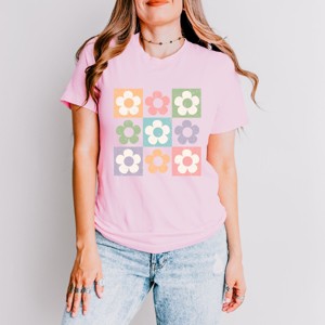 Simply Sage Market Checkered Flowers Short Sleeve Tee - 1 of 4