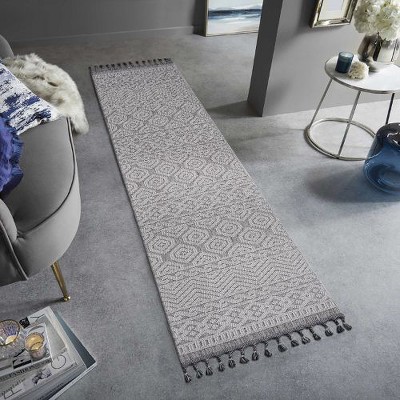 Kumasinova Trendy Geometric Indoor / Outdoor Area Rug, Stain-Resistant Area Rug for Living Room, Non-Shedding Door Mat, Kid & Pet-Friendly