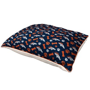 NFL Denver Broncos Bones Repeat Faux Shearling Pet Bed - 1 of 1