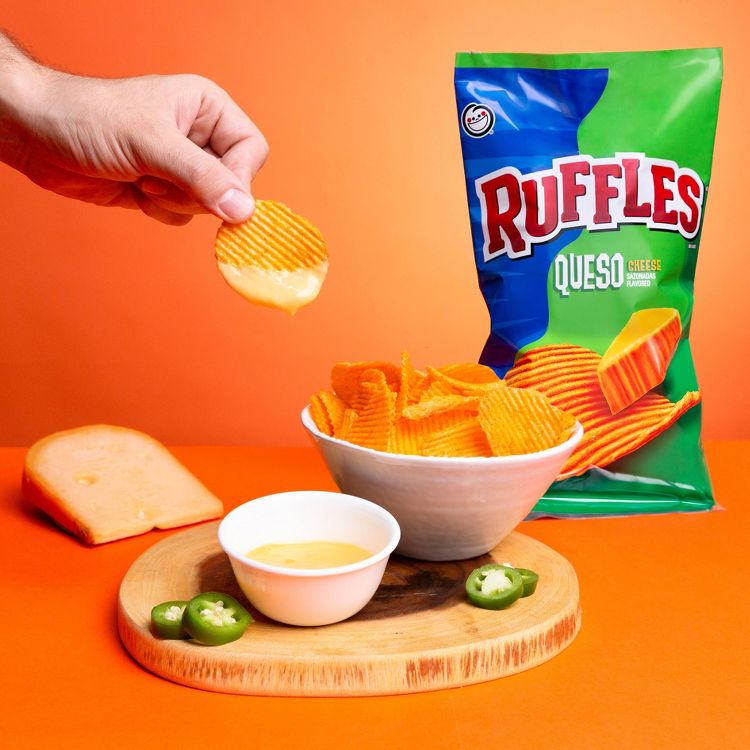 Ruffles Queso Flavored Potato Chips - 8oz, 5 of 5