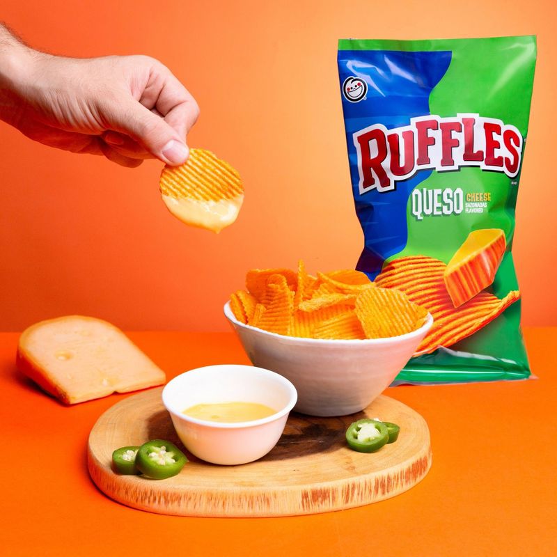 Ruffles Queso Flavored Chips - 8oz, 5 of 6