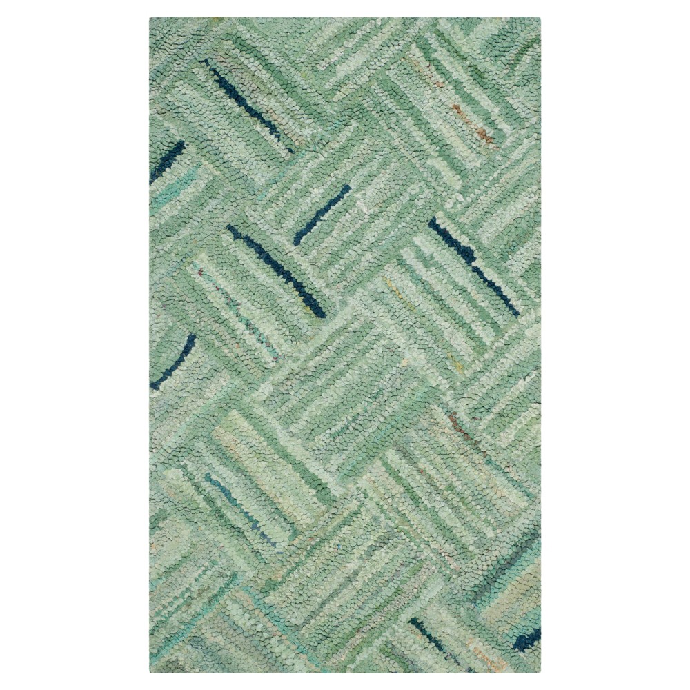 Accent Rug - Green - (2'3inx4') - Safavieh