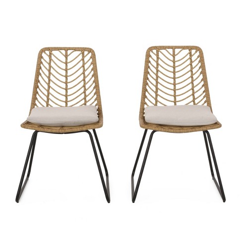 Wicker chair black discount legs