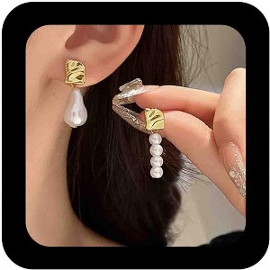 Gilded Baroque Pearl Drops - Asymmetric Vintage Design with Organic Pearls for Timeless Elegance - 1 of 4