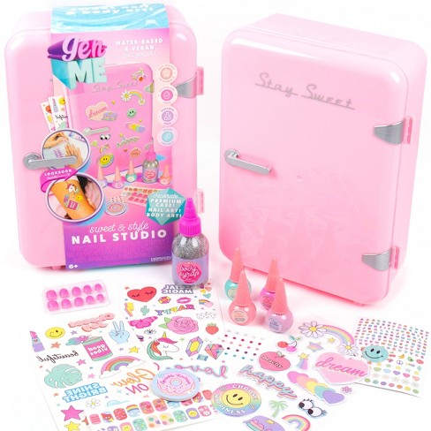 Nail Styling Set for Little Ladies Nail Art Studio, Toys \ Beauty Sets