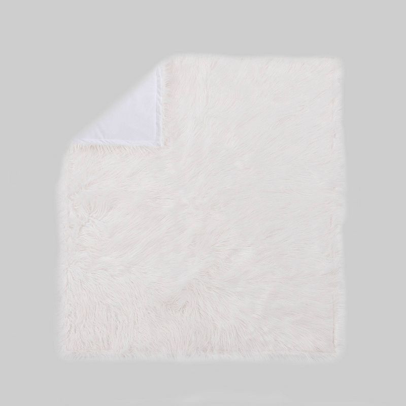 Teen Luxe Long Hair Throw White - Makers Collective, 1 of 6