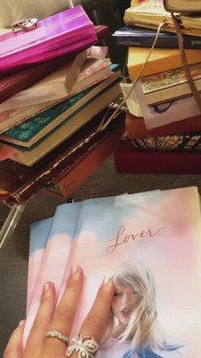 Taylor Swift Lover Box