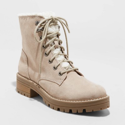 Universal thread hiking on sale boots