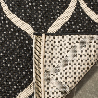 Black and Beige Geometric Indoor/Outdoor Area Rug 4' x 5'7"