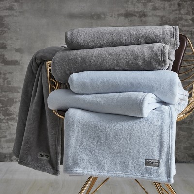 Cozy Comfort Full-Size Ultra Soft Fleece Blanket in Classic Grey