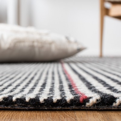 Elegant Marbella Black Wool 8' x 10' Hand Woven Area Rug
