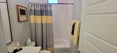 Guest review image 1 of 2, zoom in