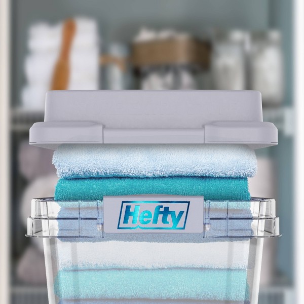 Tina de almacenamiento de plástico transparente Hefty 32qt con tapa apilable gris HI-RISE: asas de cierre, botes universales de utilidad 5
