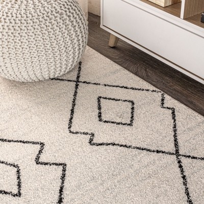 Black Geometric Braided Synthetic 8' x 10' Reversible Rug