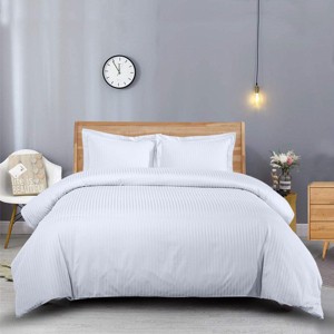 Egyptian Linens Duvet Cover Set Stripe 600 Thread Count - 1 of 4