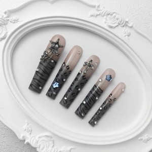 Vynxaria Black High-Quality Press-On Nails for a Flawless Finish Size M - 1 of 4