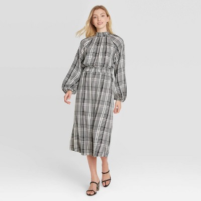 white long sleeve smock dress