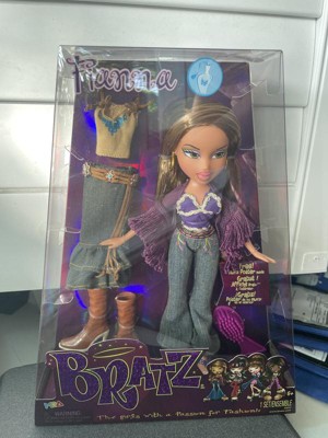 Bratz Original Fashion Doll Fianna Series 3 with 2 Outfits and Poster,  Collectors Ages 6 7 8 9 10+