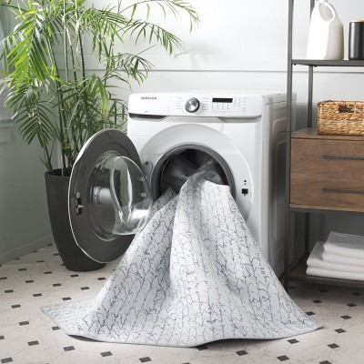 Blue and Gray Abstract Washable Synthetic Area Rug, 3' x 5'