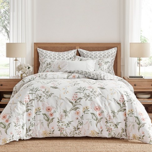 Bettina Floral Quilt Set