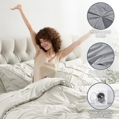 King Off White Microfiber Down Alternative 7-Piece Bedding Set