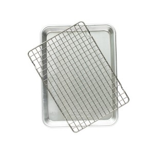 Nordic Ware Naturals® Quarter Sheet Pan with Oven-Safe Nonstick Grid - 1 of 4