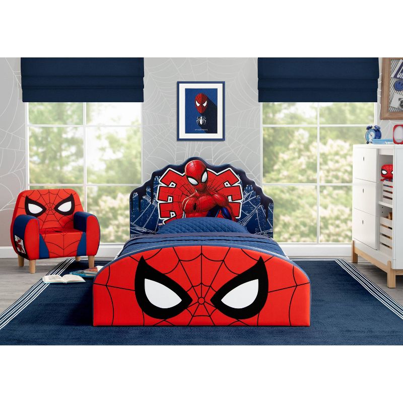 Delta Children Kids&#39; Marvel Spider-Man Foam Chair, 6 of 9