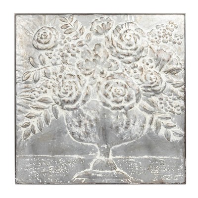 Distressed Antique White Metal Floral Bouquet Wall Décor
