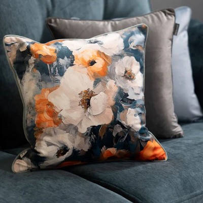 Cushion F+H Velvet Floral Garland