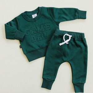 Kids Game Day 2.0 Embossed Sweatsuit Jogger Set - Olive + Scout - 1 of 4