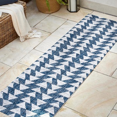Ivory/Blue Moroccan-Inspired Geometric Synthetic Area Rug