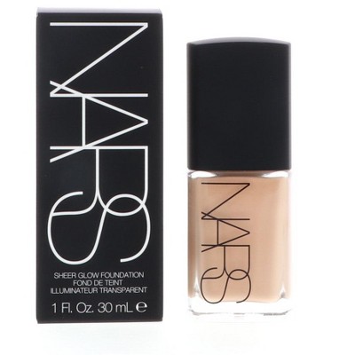 NARS Sheer Glow Foundation - Macao