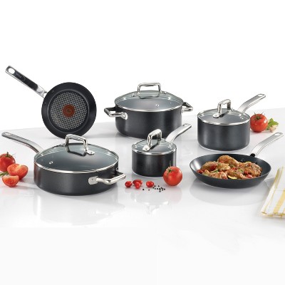 Black Nonstick Aluminum Cookware Set with Stainless Steel Handles, 10-Piece