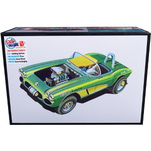 Skill 2 Model Kit 1962 Chevrolet Corvette 3 in 1 Kit 1/25 Scale Model by AMT - 1 of 4