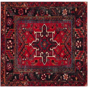 Vintage Hamadan VTH211 Power Loomed Indoor Rugs - Safavieh - 1 of 3