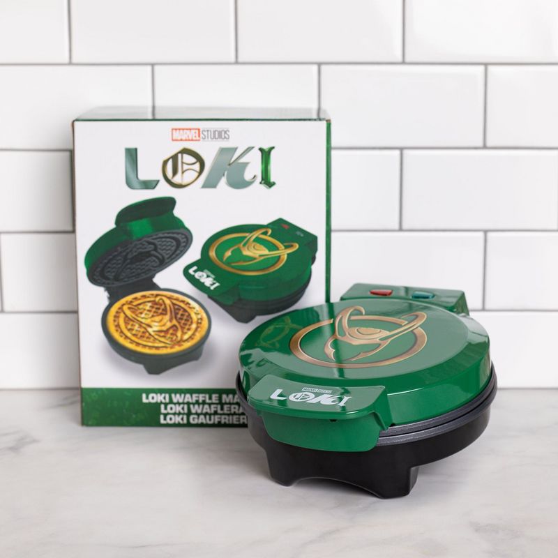 Uncanny Brands Marvel Loki Waffle Maker, 3 of 8