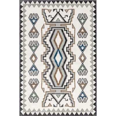 nuLOOM Brinley SpinClean Machine Washable Stain-Resistant Area Rug
