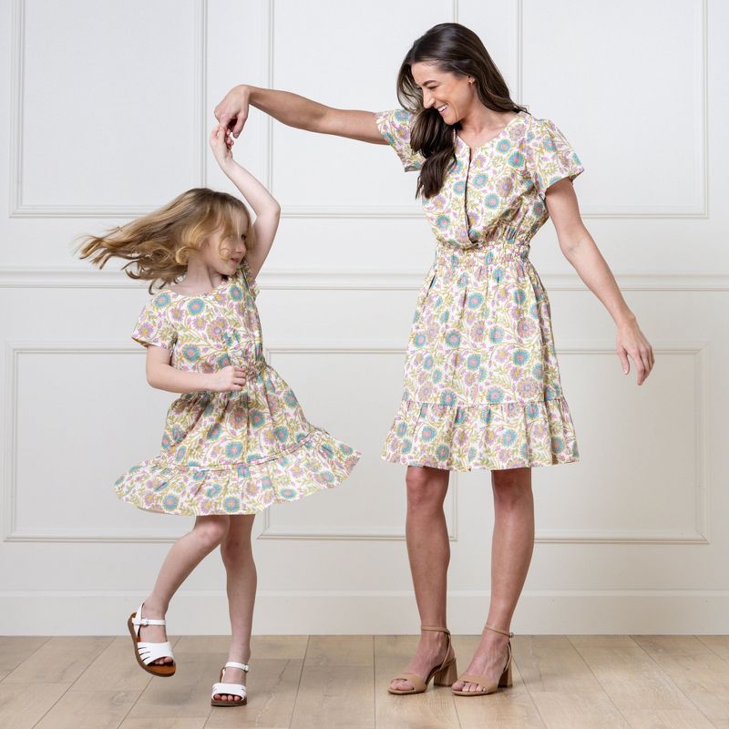 Hope & Henry Girls' Organic Short Sleeve Split Neck Tiered Dress, Kids, 3 of 11