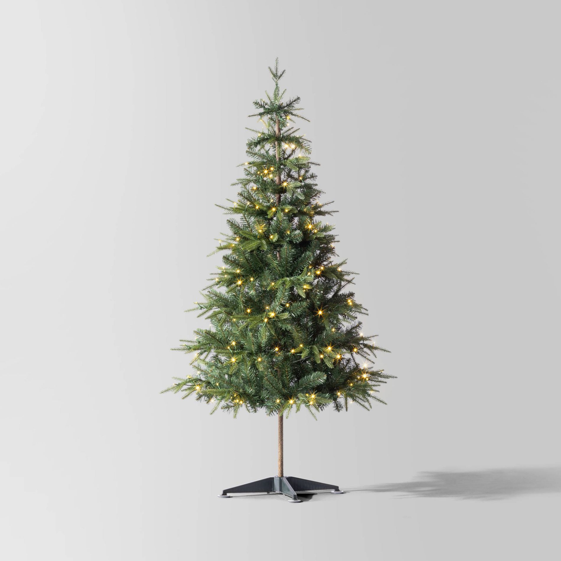 5.5' Balsam Fir LED Pre-Lit Indexed Artificial Christmas Tree with Twinkling White Lights - Wondershop™