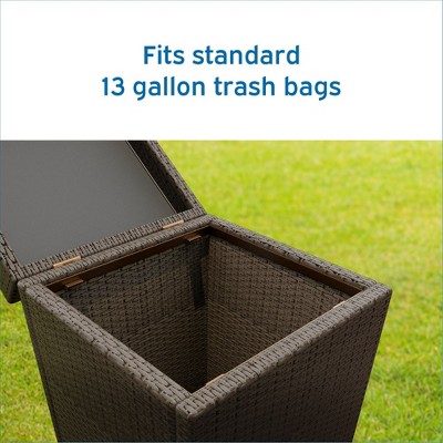 Brown Wicker 30-Gallon Outdoor Trash Can with Lid