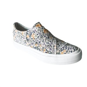 Women's Wo's Ivory Sneakers - Very G - 1 of 2