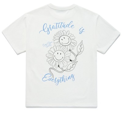 Samii Ryan | Smiley® Lifestyle Oversized Tee, Small, 2